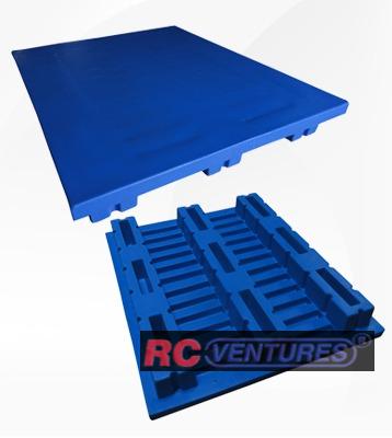 1200 x 1000 Roto Pallet