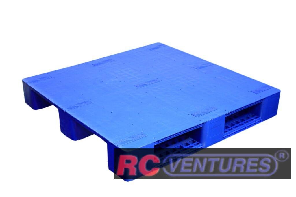 Roto Moulded & Injection Moulded Pallets for Storage & Transport